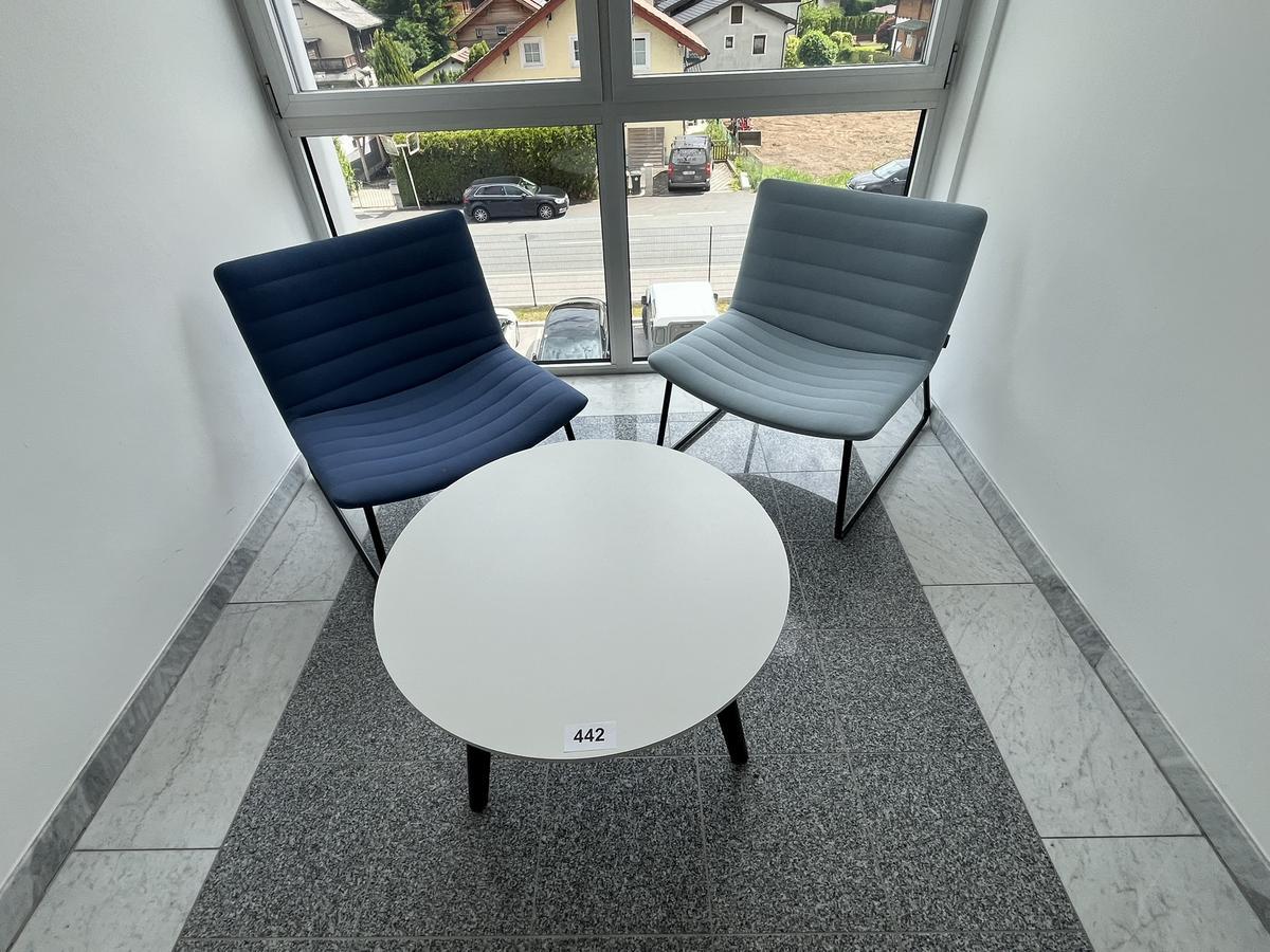 Designersitzbankgruppe mit Tisch, 70 cm DM und 2 St&uuml;hlen