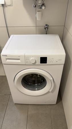 Waschmaschine ca. 60Lx48Bx84H