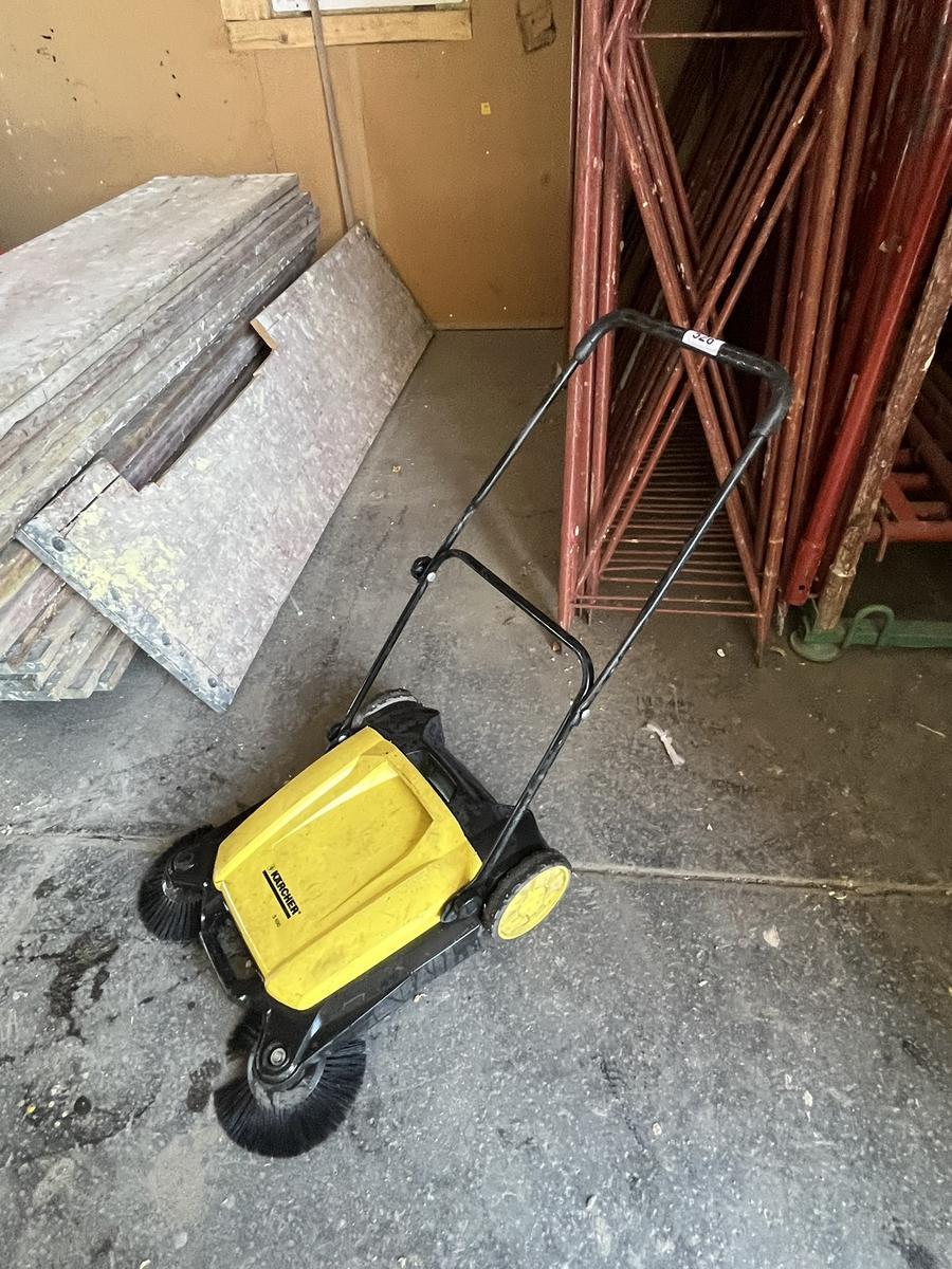 K&Auml;RCHER Handkehrmachine S 650