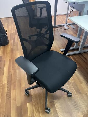 Bürodrehstuhl mit Armlehne Narbutas Bürodrehstuhl mit Armlehne Narbutas