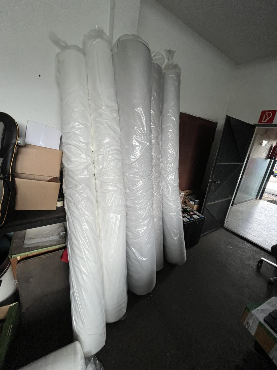 7 Rollen Sembella Bezugsstoff Stretch J 121 = ca.290 lfm mit 235 cm Breite