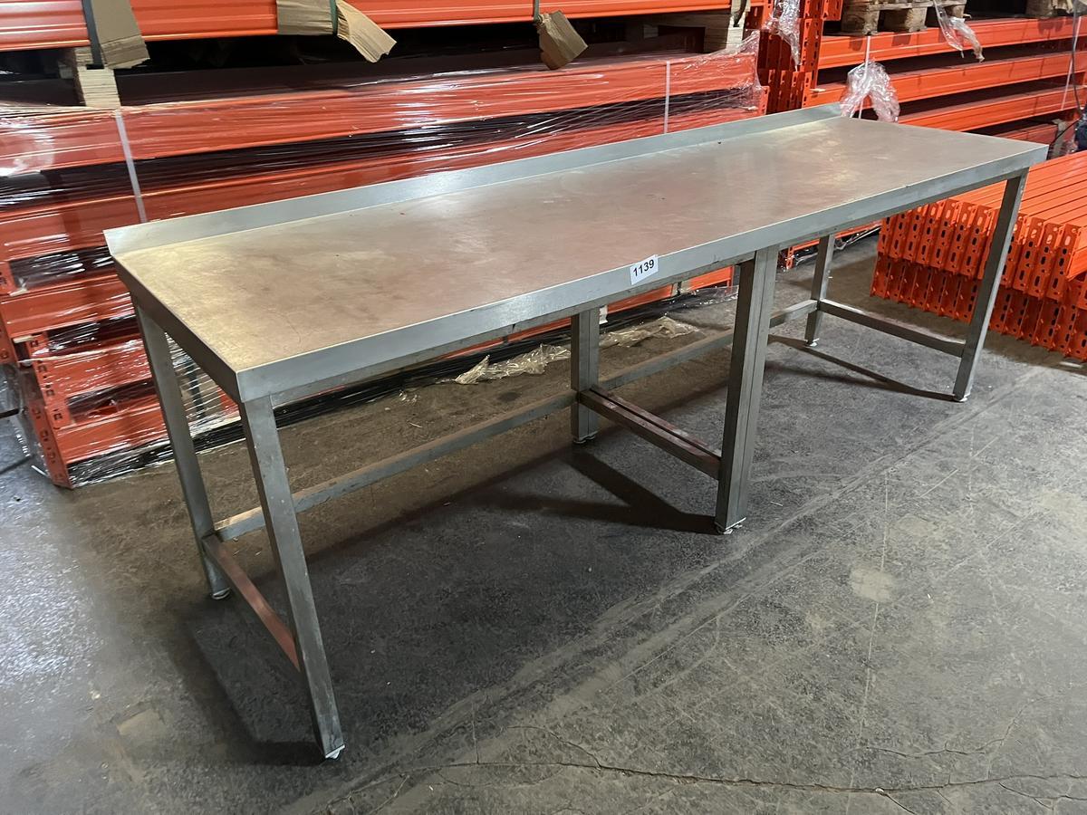 Edelstahl Arbeitstisch ca. 240/70/90 cm