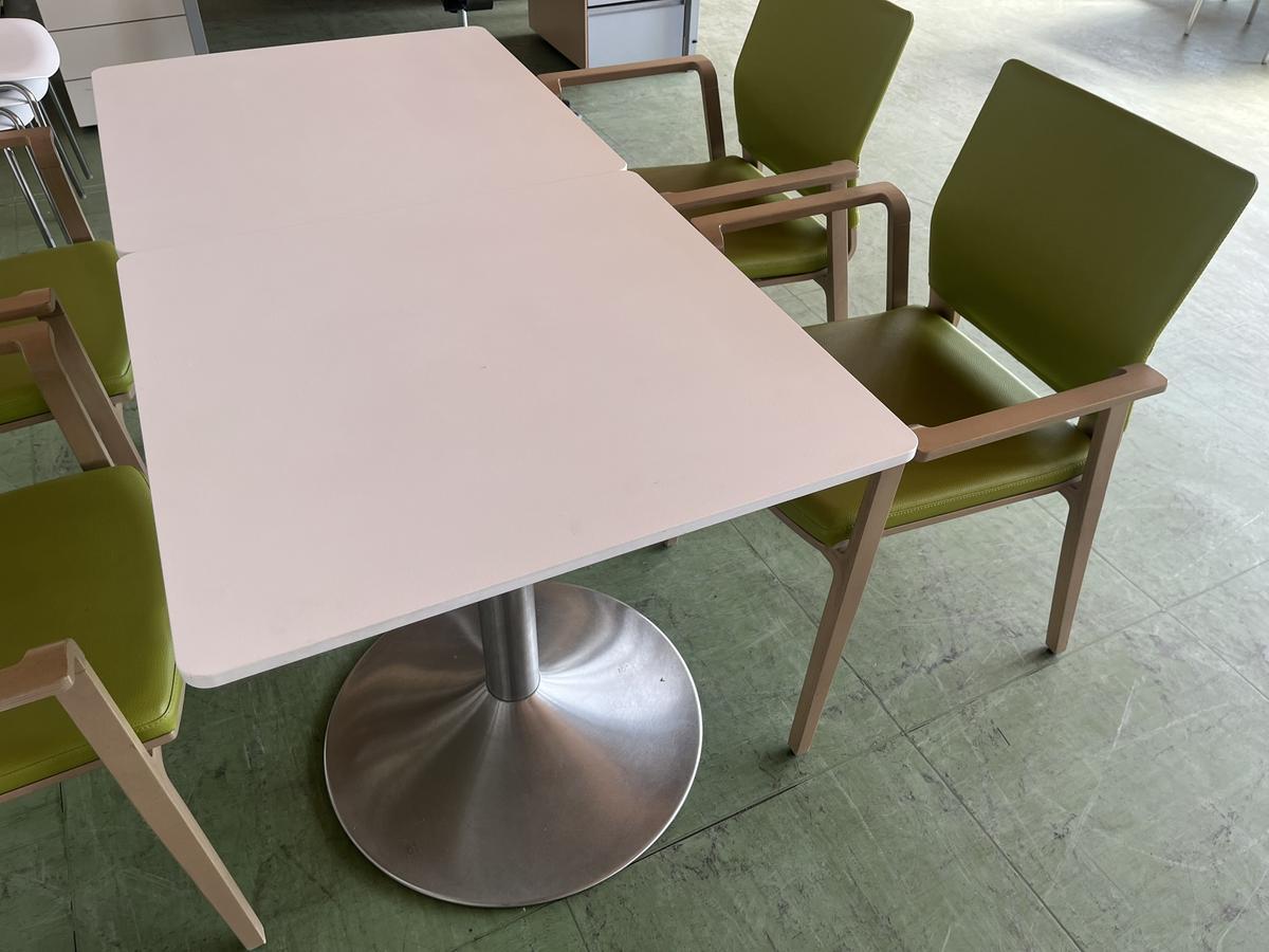 4 St&uuml;ck Gastrotische mit ca. 70x70 cm?d=2026-06-16 13:49:30