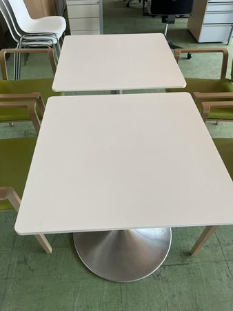 4 St�ck Gastrotische mit ca. 70x70 cm