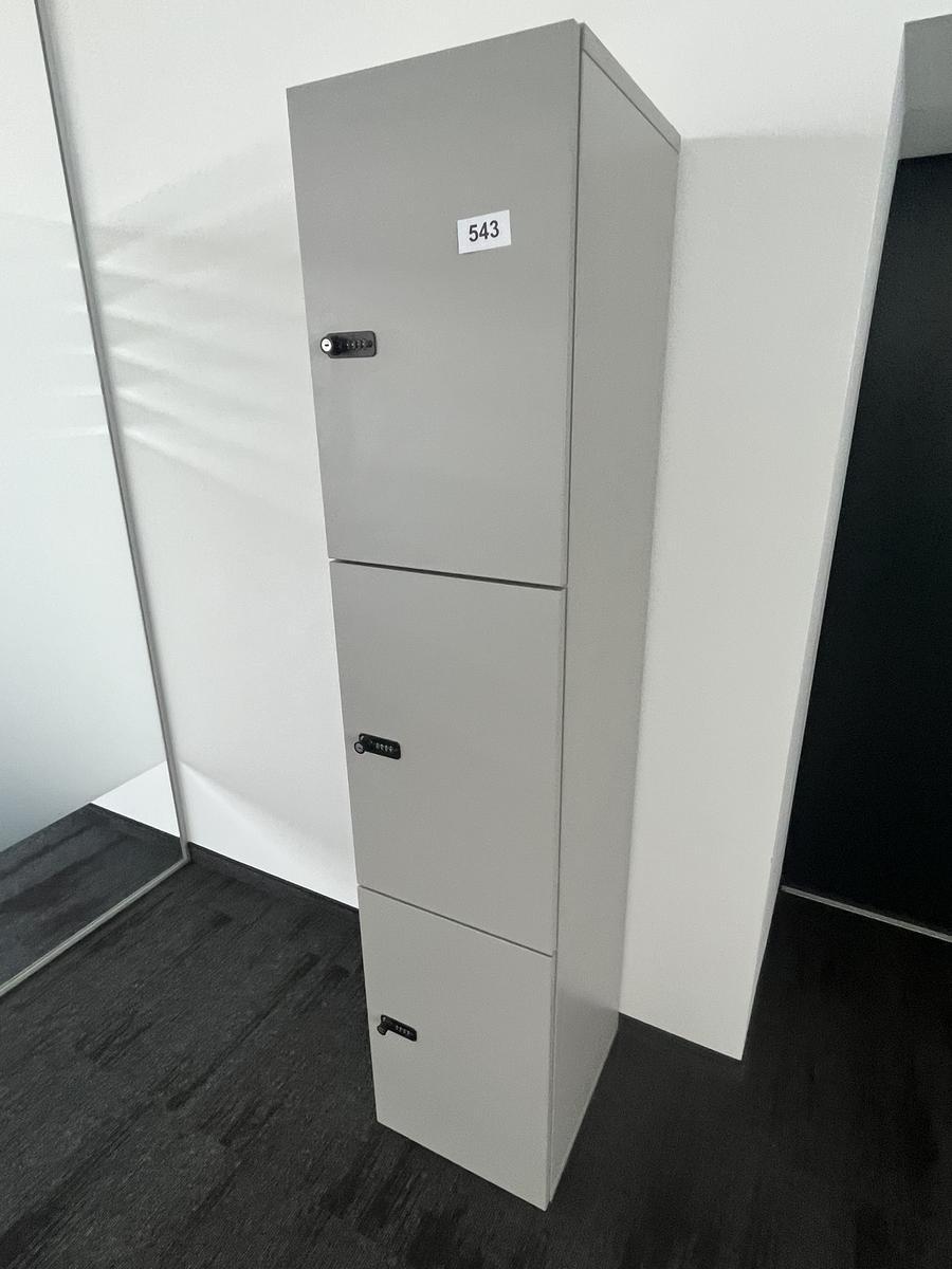 Handtaschenspind versperrbar ca. 40/46/190 cm?d=2026-06-16 21:21:43