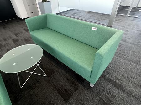 2 Sitzsofa jeweils ca. 177/67/65 cm plus Tisch 2 Sitzsofa jeweils ca. 177/67/65 cm plus Tisch