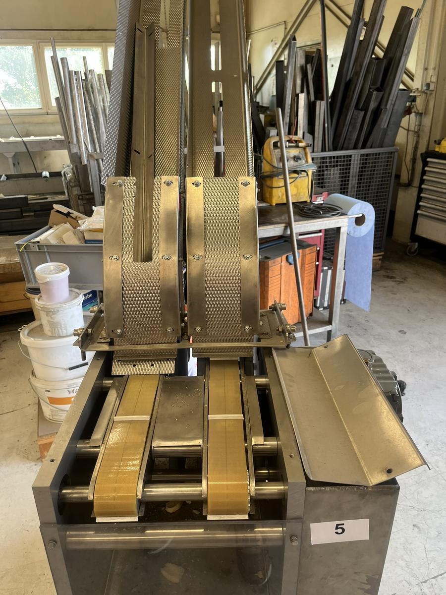 Brot-Entstapelmaschine  z.B. Toastbrot