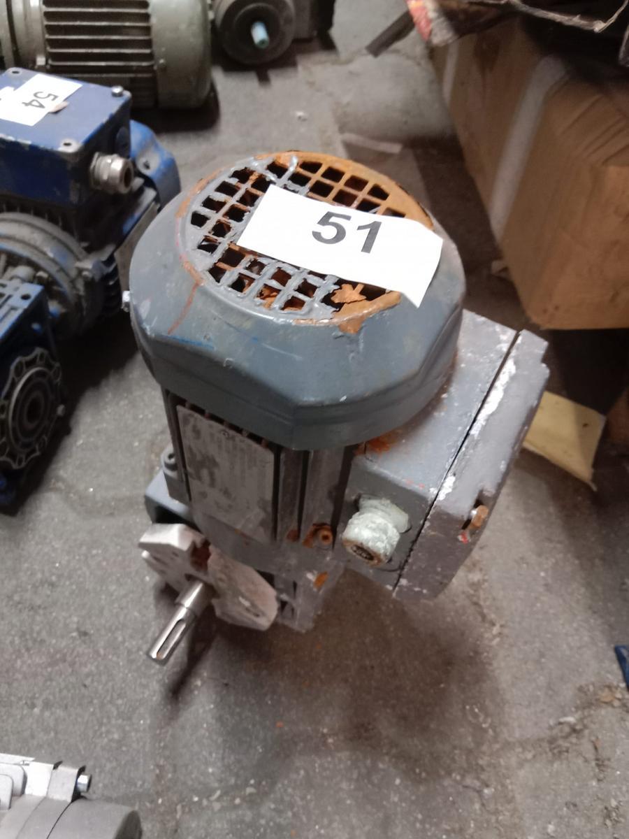 9 Stk.. Elektromotoren gemischt?d=2026-06-30 16:47:46