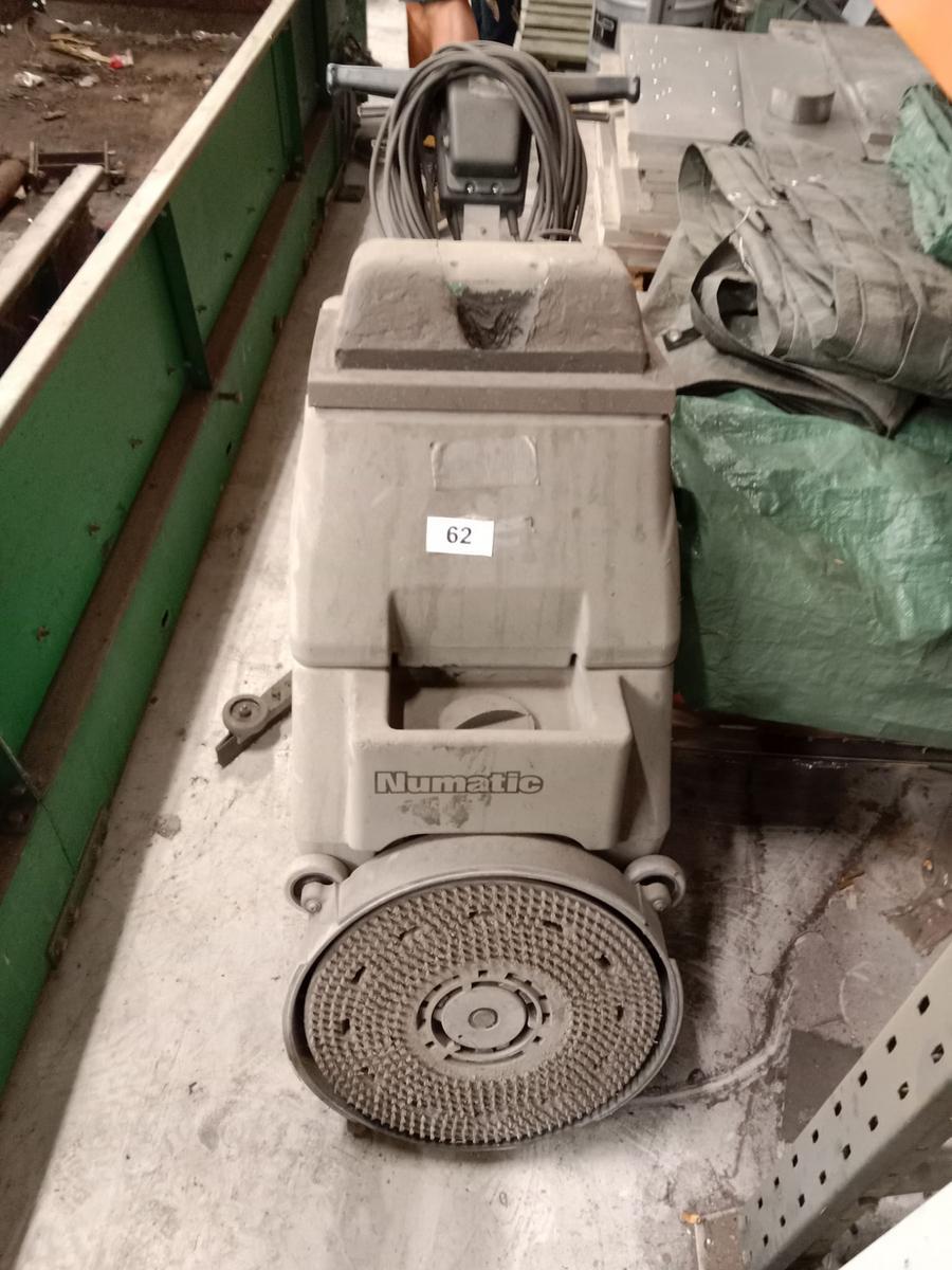 Numatic Bodenreinigungsautomat