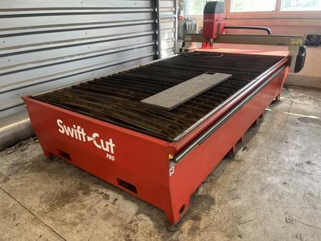 Plasmaschneidanlage Swift Cut Pro Power Max 85 , Ma�e 1750 x 3850 x 1700 mm,  Schnittfl�che max. 3150 x 1600 mm (Gro�format), empfohlene Schneidst�rke bis 25 mm, Lochstechen bis 16 mm, Trennschnitt bis 30 mm, Schneidgas: Druckluftr