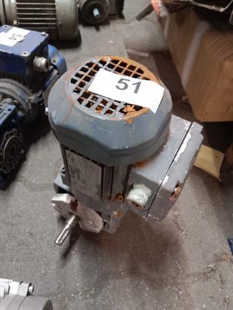 9 Stk.. Elektromotoren gemischt