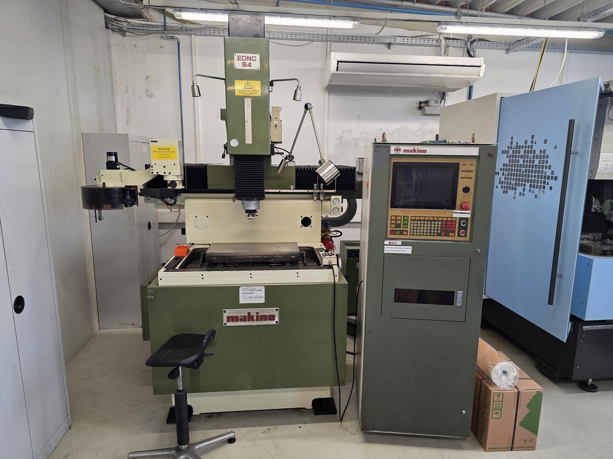 MAKINO EDNC 64 CNC Senkerosionsmaschine