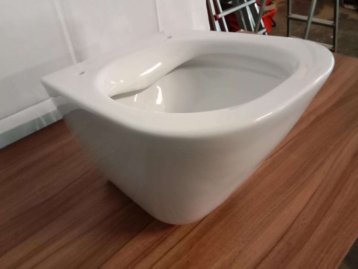 Roca Gap Square H&auml;nge-WC?d=2026-06-30 16:47:55