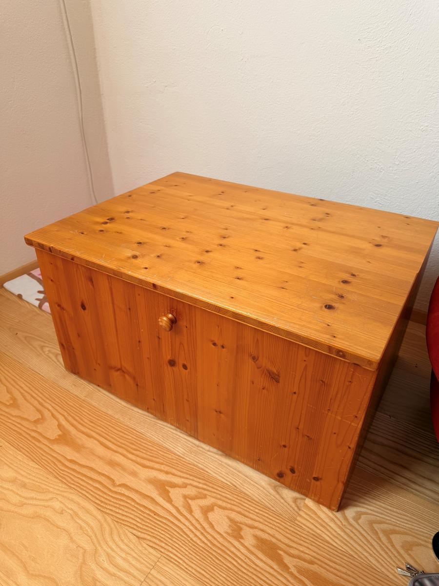 2 x Kasten mit Auzugslade 80x60x43 cm und 70x58x38 cm
