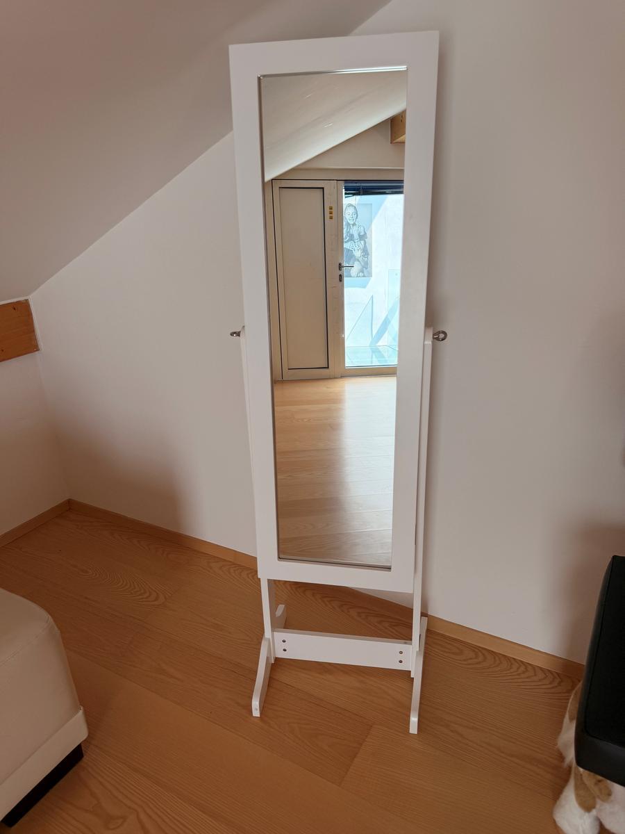 Spiegel mit Innenseite f&uuml;r Schmuck H 150 cm B 37 cm