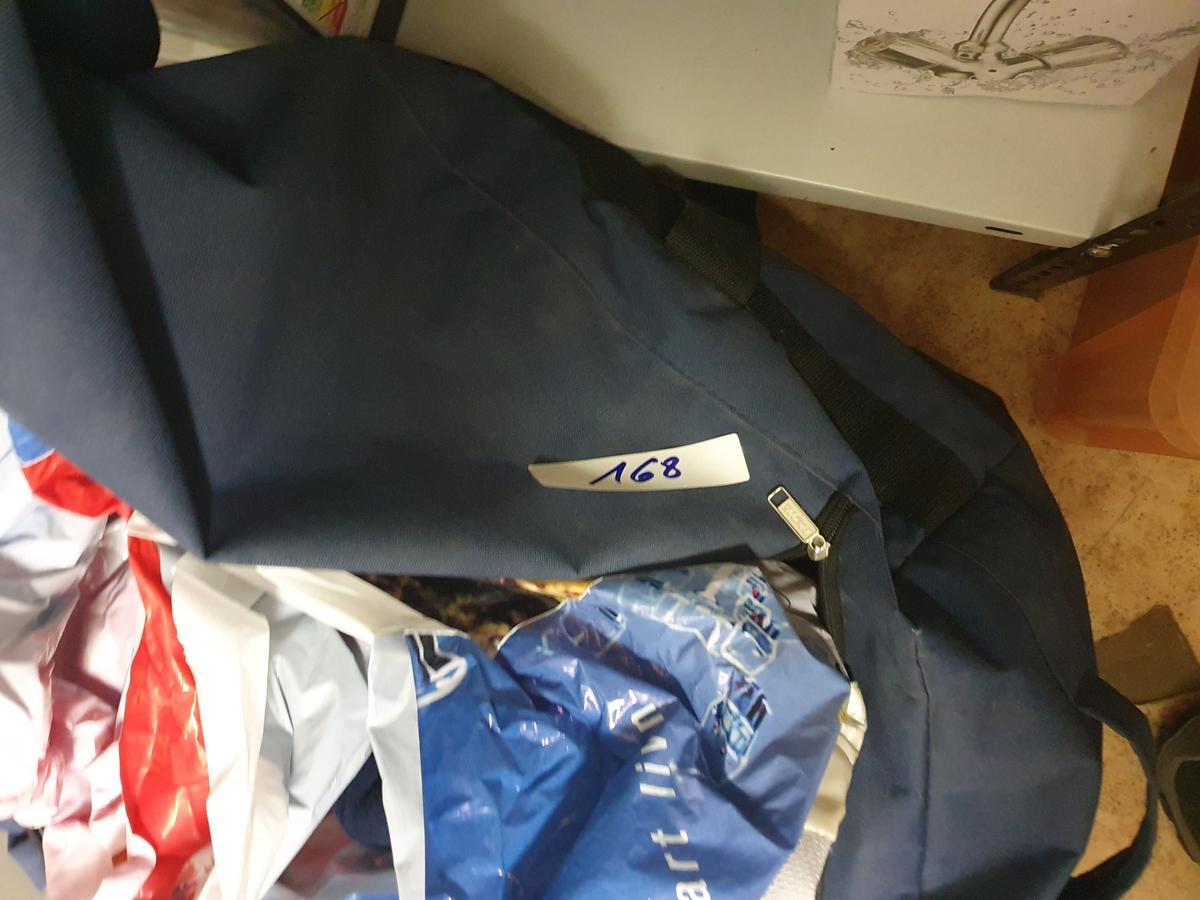 Tasche mit Inhalt