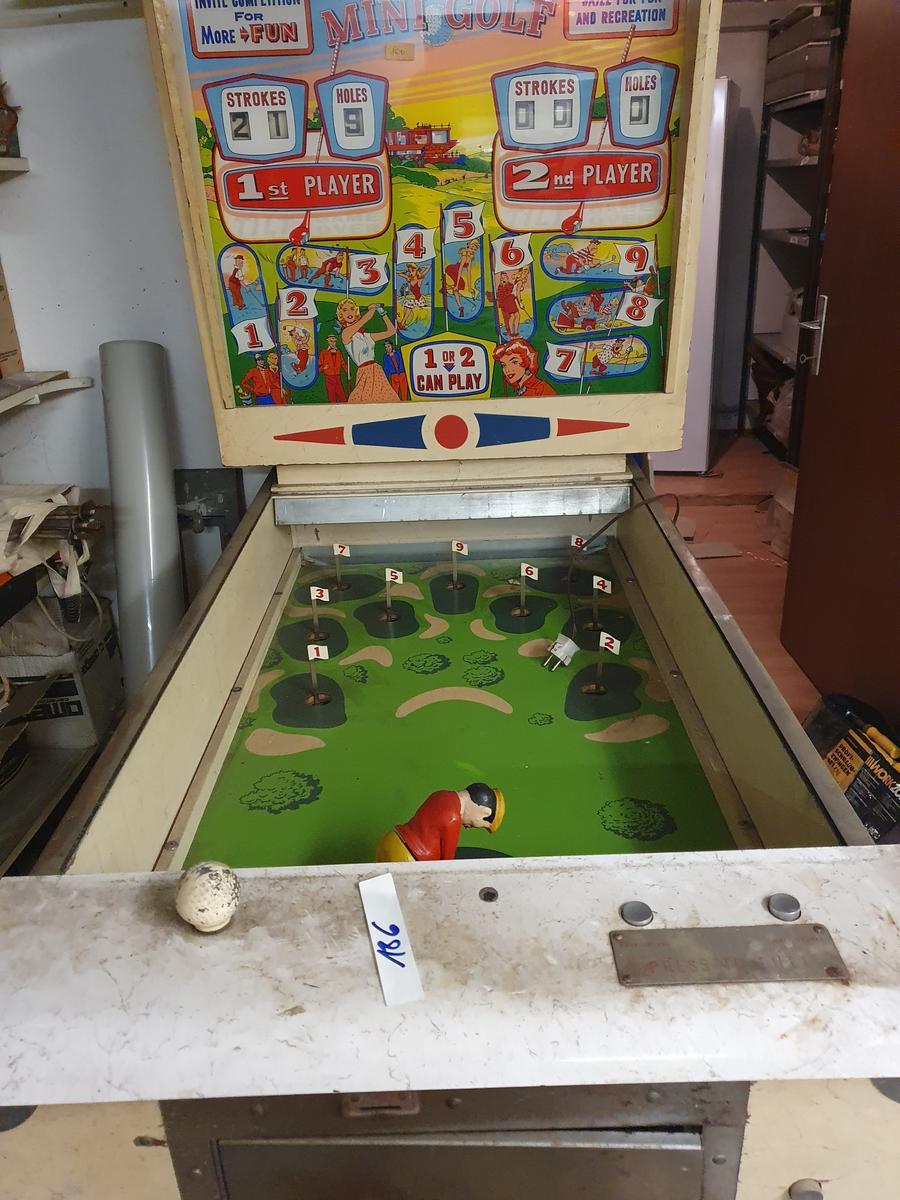 Alter Player Golf Williams ca. 122 x 61?d=2026-07-03 15:13:31