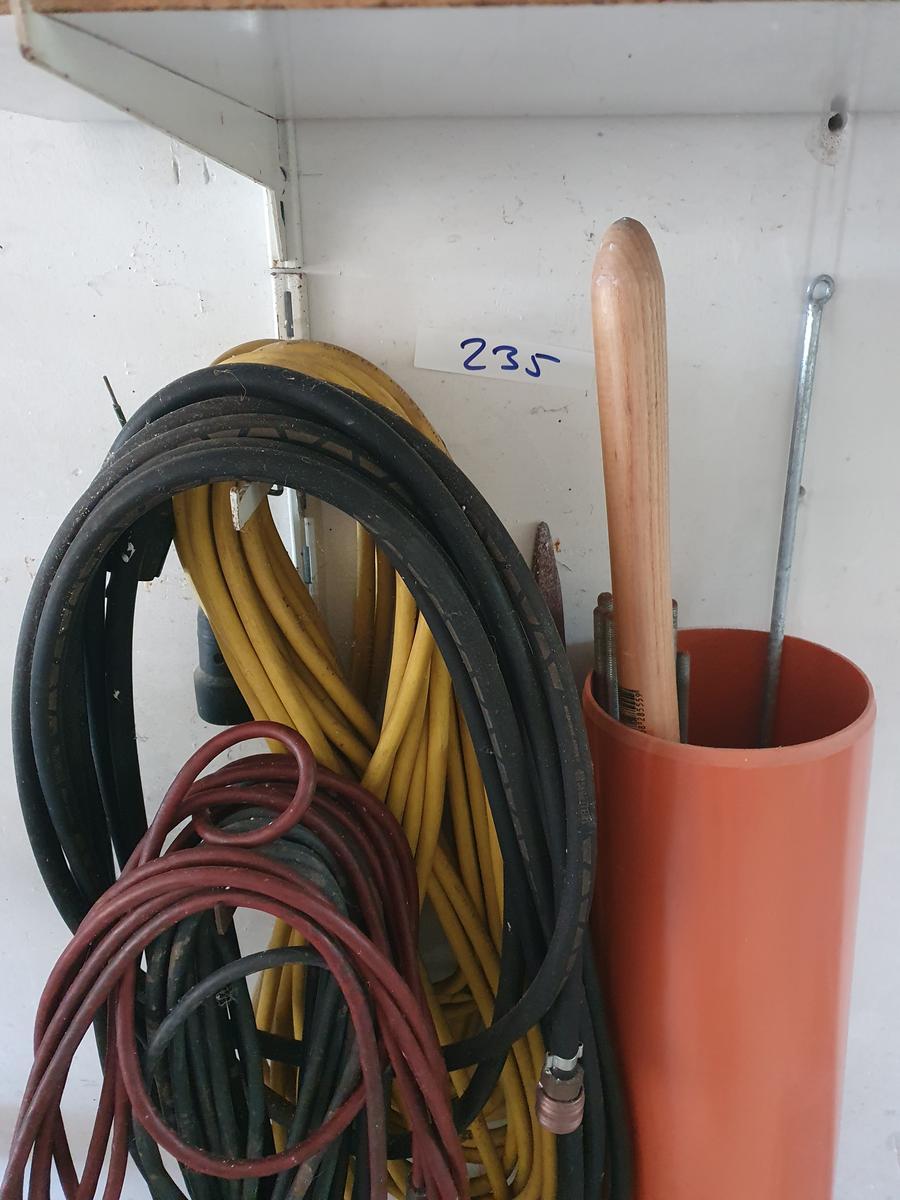 diverse Kabel und Gartenzubeh&ouml;r?d=2026-07-03 15:06:29