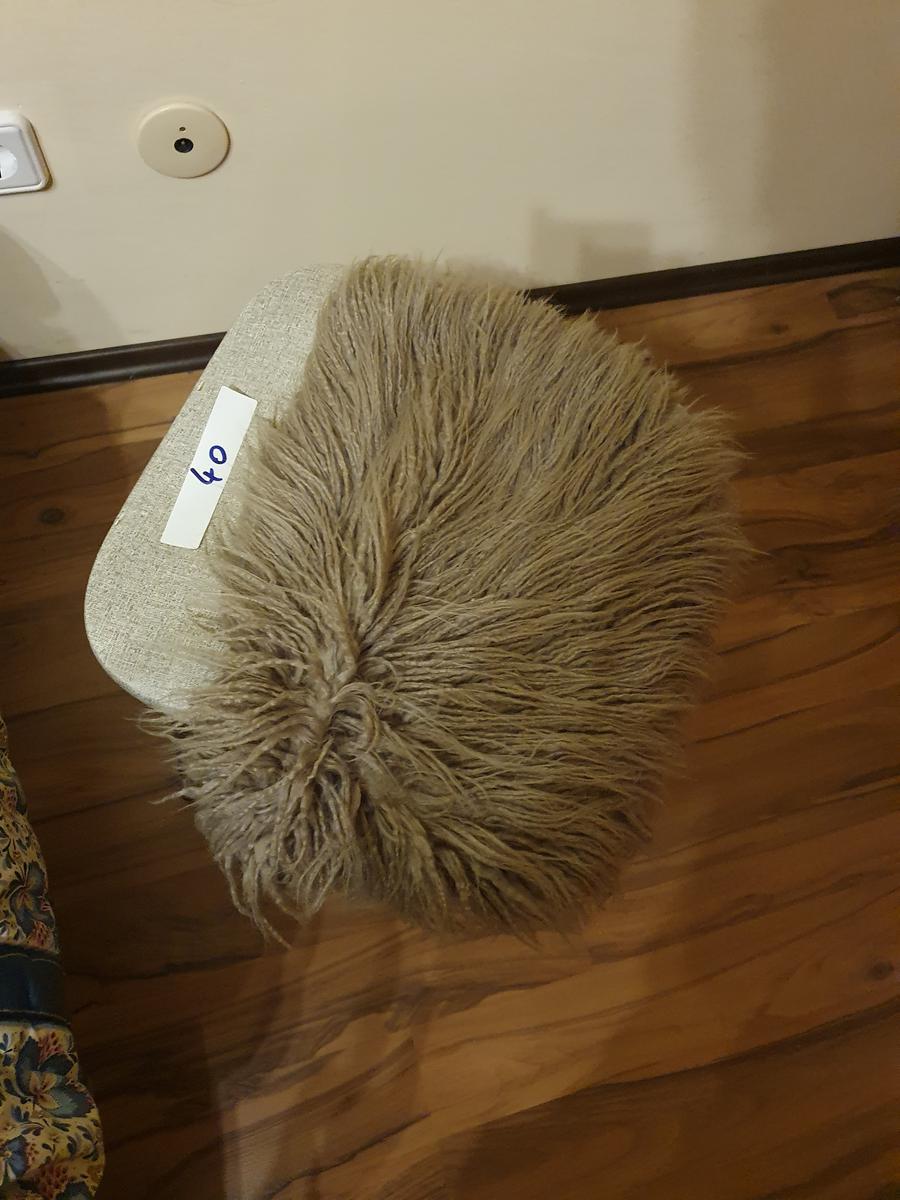 Hocker ca. 34 x 34x 47 cm