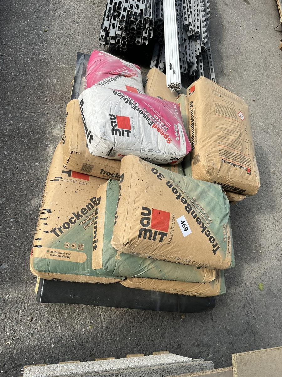 9 Sack Trockenbeton und 3 Sack Faserstrich - Ware ist ok