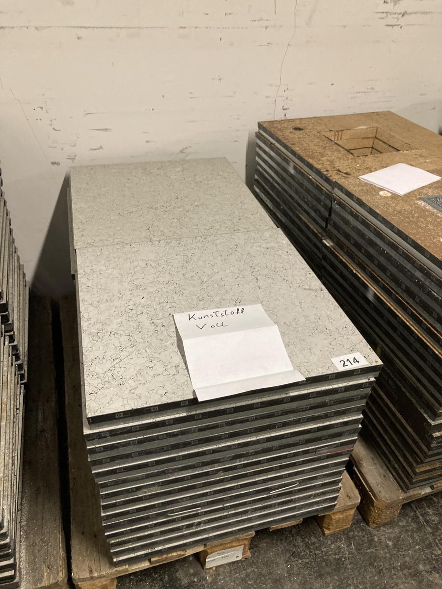 28 Stk. Fu&szlig;bodenplatten- gitter aus Kunststoff je 60 x 60 x 4 cm- ca. 10m2
