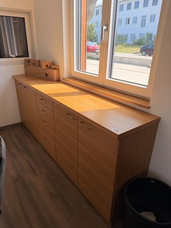 Wandboard 240 x 50 x 95 cm in Vollholz, 2OH, - 4 Fl�gelt�ren, 4 Laden