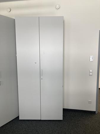 Aktenschrank mit H�ngeregisterausz�gen, Ma�e: ca. B 100 x 45 x 230 cm