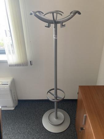 Kleiderst�nder