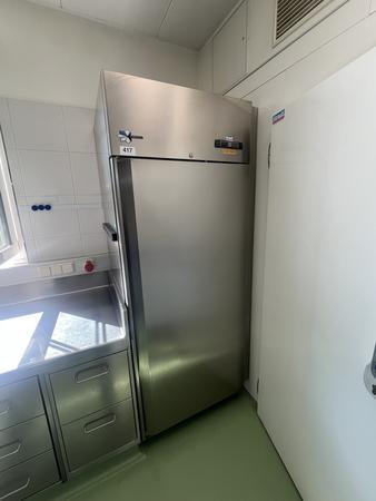 Kühlschrank COLD LINE -2/+8 Grad 650 Liter ca.90/80/214 cm Kühlschrank COLD LINE -2/+8 Grad 650 Liter ca.90/80/214 cm