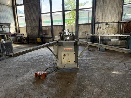 Elumatec Eckverpressmaschine / Eckverbinderpresse Typ EP 124