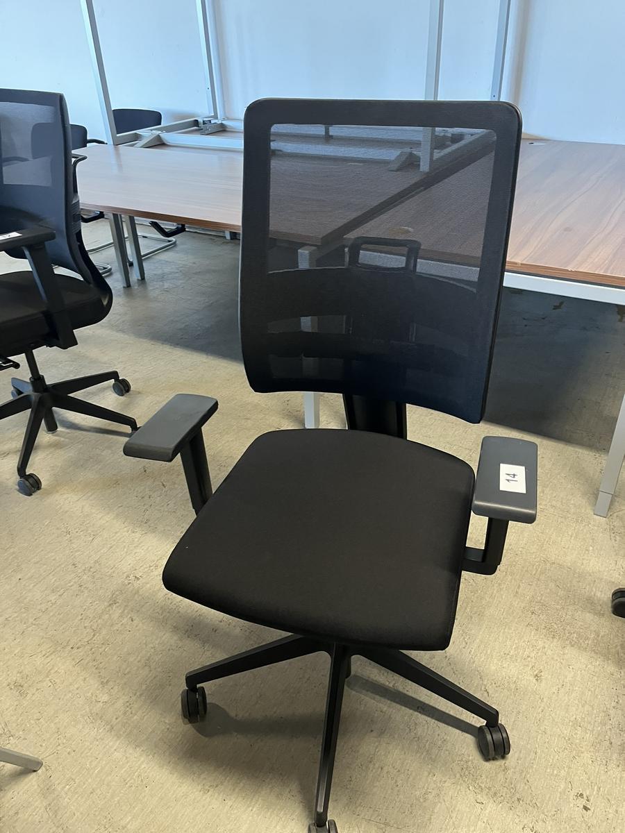 B&uuml;rodrehstuhl Viasit Toleo NPR - Ergonmischer B&uuml;rodrehstuhl schwarz
