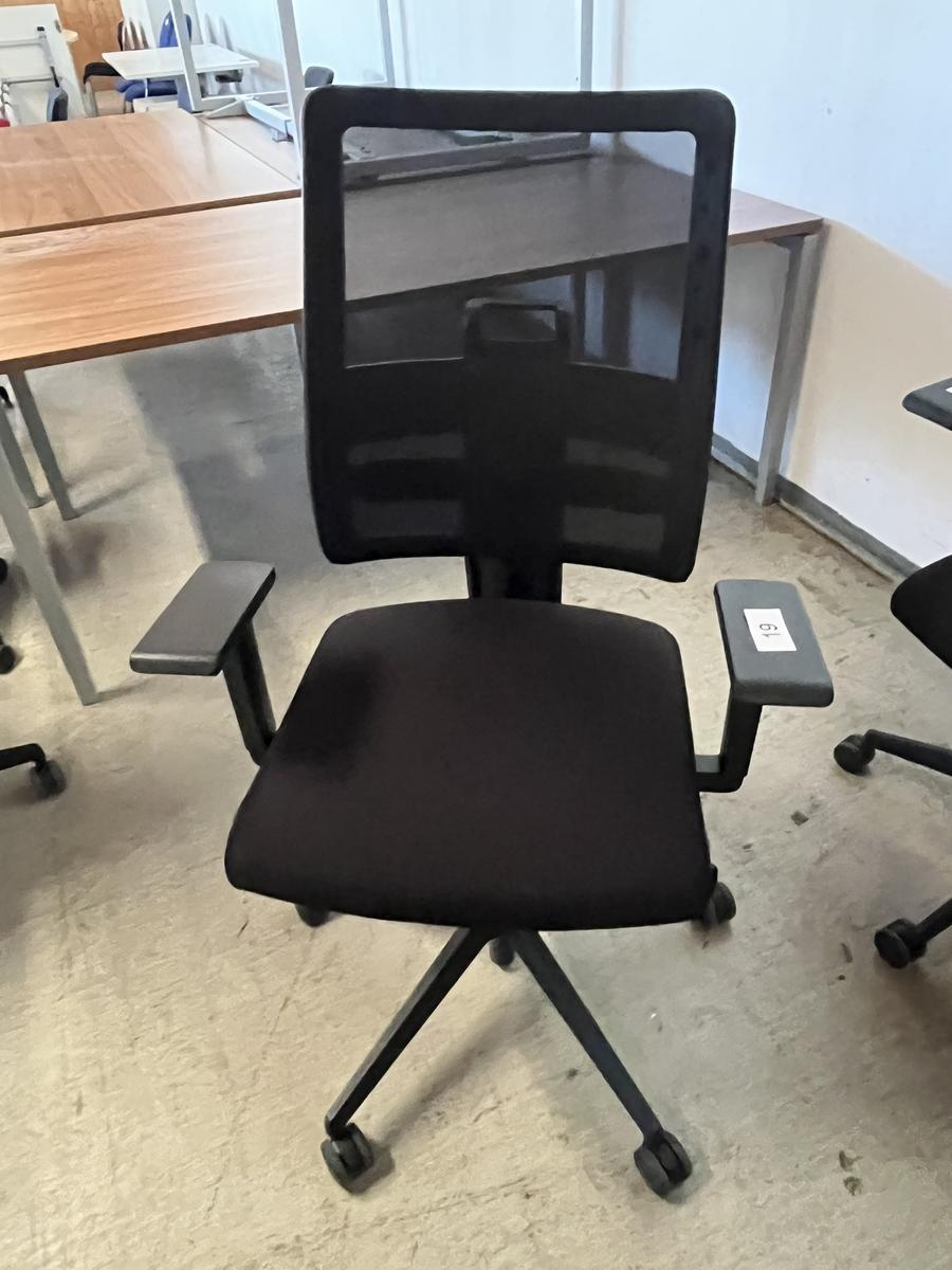 B&uuml;rodrehstuhl Viasit Toleo NPR - Ergonmischer B&uuml;rodrehstuhl schwarz