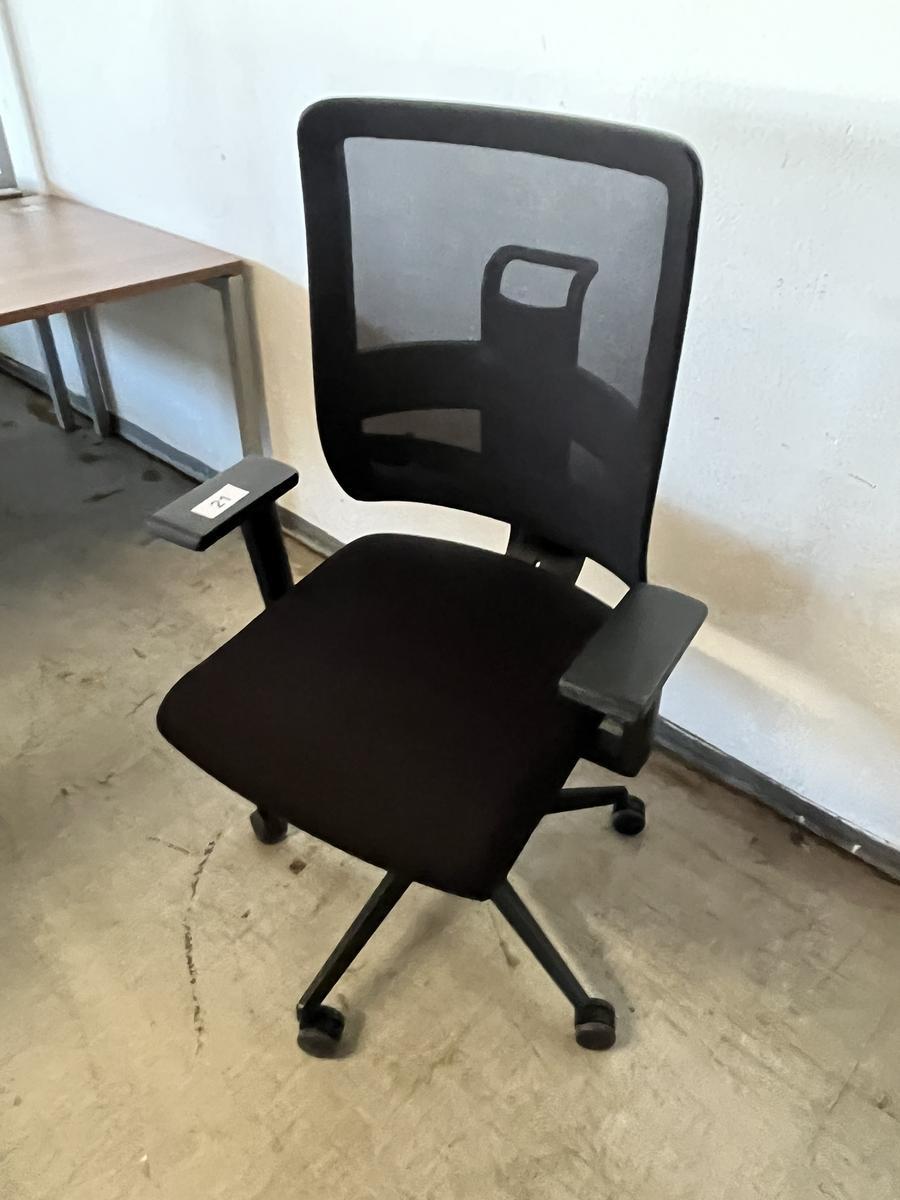 B&uuml;rodrehstuhl Viasit Toleo NPR - Ergonmischer B&uuml;rodrehstuhl schwarz