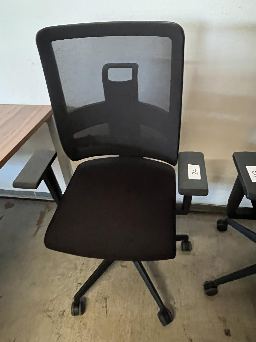 B&uuml;rodrehstuhl Viasit Toleo NPR - Ergonmischer B&uuml;rodrehstuhl schwarz