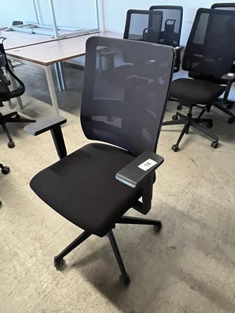 Bürodrehstuhl Viasit Toleo NPR - Ergonmischer Bürodrehstuhl schwarz Bürodrehstuhl Viasit Toleo NPR - Ergonmischer Bürodrehstuhl schwarz
