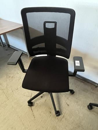 Bürodrehstuhl Viasit Toleo NPR - Ergonmischer Bürodrehstuhl schwarz Bürodrehstuhl Viasit Toleo NPR - Ergonmischer Bürodrehstuhl schwarz