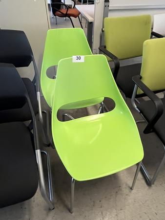 2 Stk. Kunststoff Besucherstühle 2 Stk. Kunststoff Besucherstühle