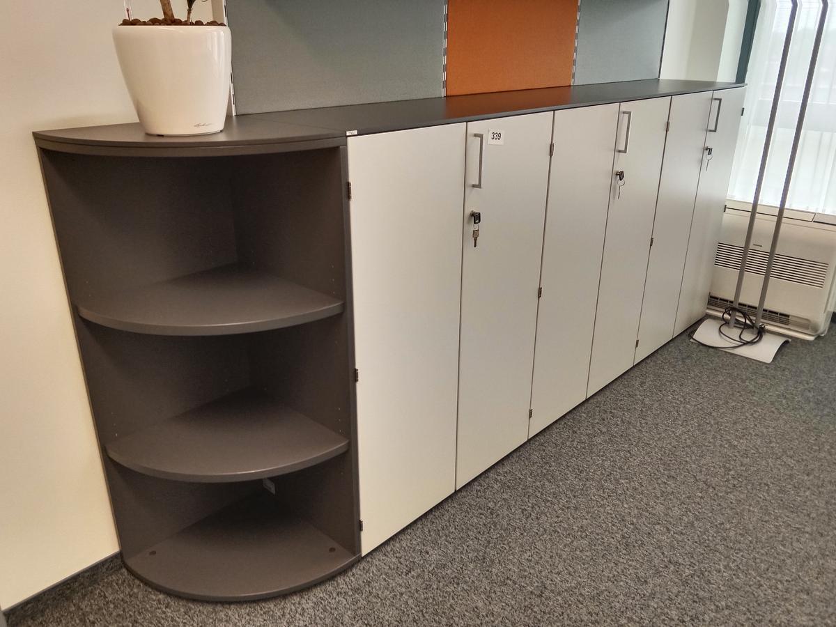 Aktenschrank-Kombination 3teilig, ca. 240 x 46 x 115 cm?d=2026-08-26 18:05:49