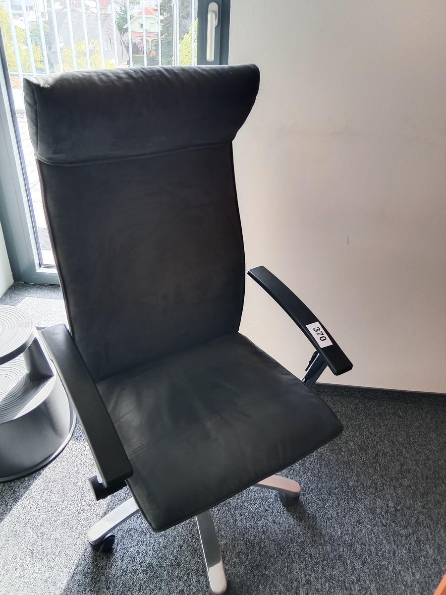 B&uuml;rodrehstuhl