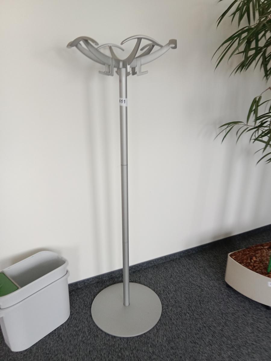 Kleiderst&auml;nder