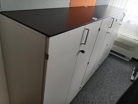 Aktenschrank-Kombination 3teilig, ca. 240 x 46 x 115 cm Aktenschrank-Kombination 3teilig, ca. 240 x 46 x 115 cm