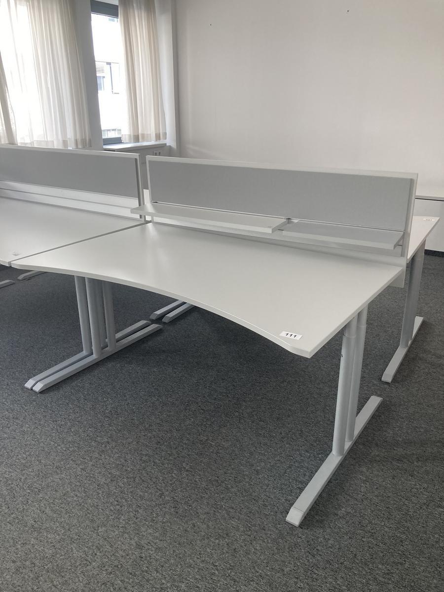 Schreibtisch ohne R&uuml;ckwand, geschwungen, Ma&szlig;e: ca. 160 x 85 x 100 cm?d=2026-09-01 16:59:08