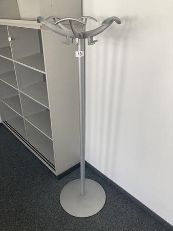 Kleiderst�nder