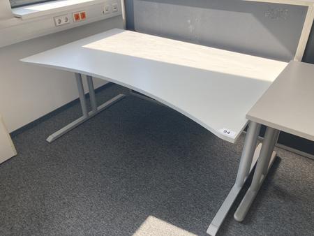 Schreibtisch ohne R�ckwand, geschwungen, Ma�e: ca. 160 x 85 x 100 cm