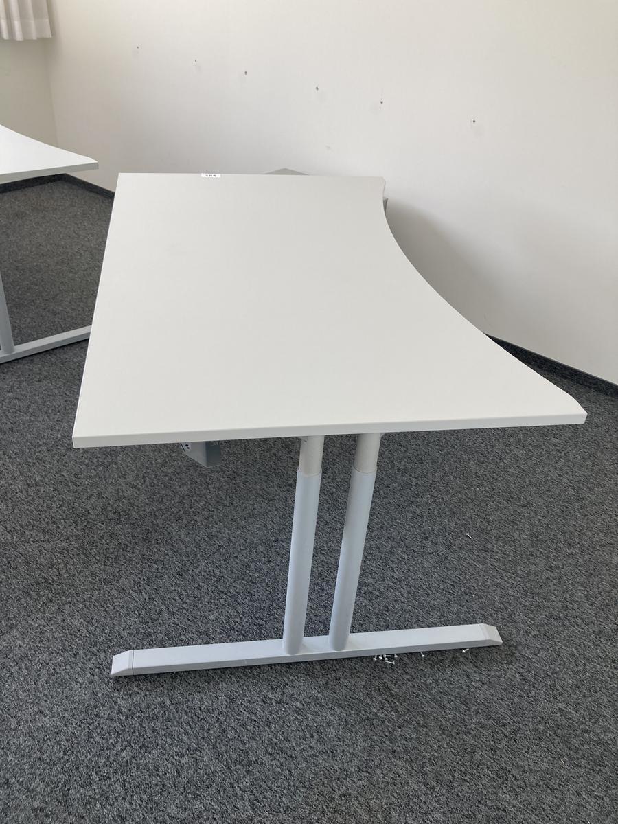 Schreibtisch ohne R&uuml;ckwand, geschwungen, Ma&szlig;e: ca. 160 x 85 x 100 cm?d=2026-09-01 16:59:53