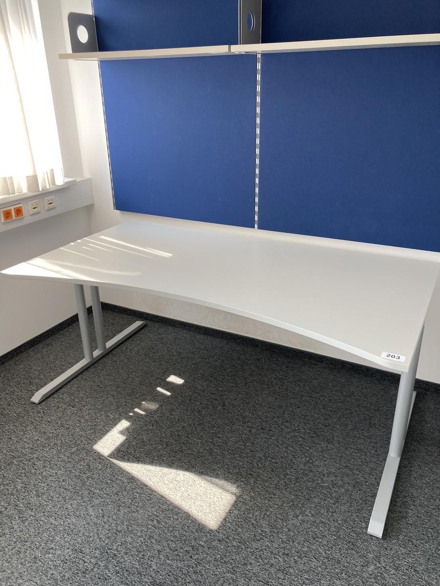 Schreibtisch ohne R&uuml;ckwand, geschwungen, Ma&szlig;e: ca. 160 x 85 x 100 cm?d=2026-09-01 16:58:53