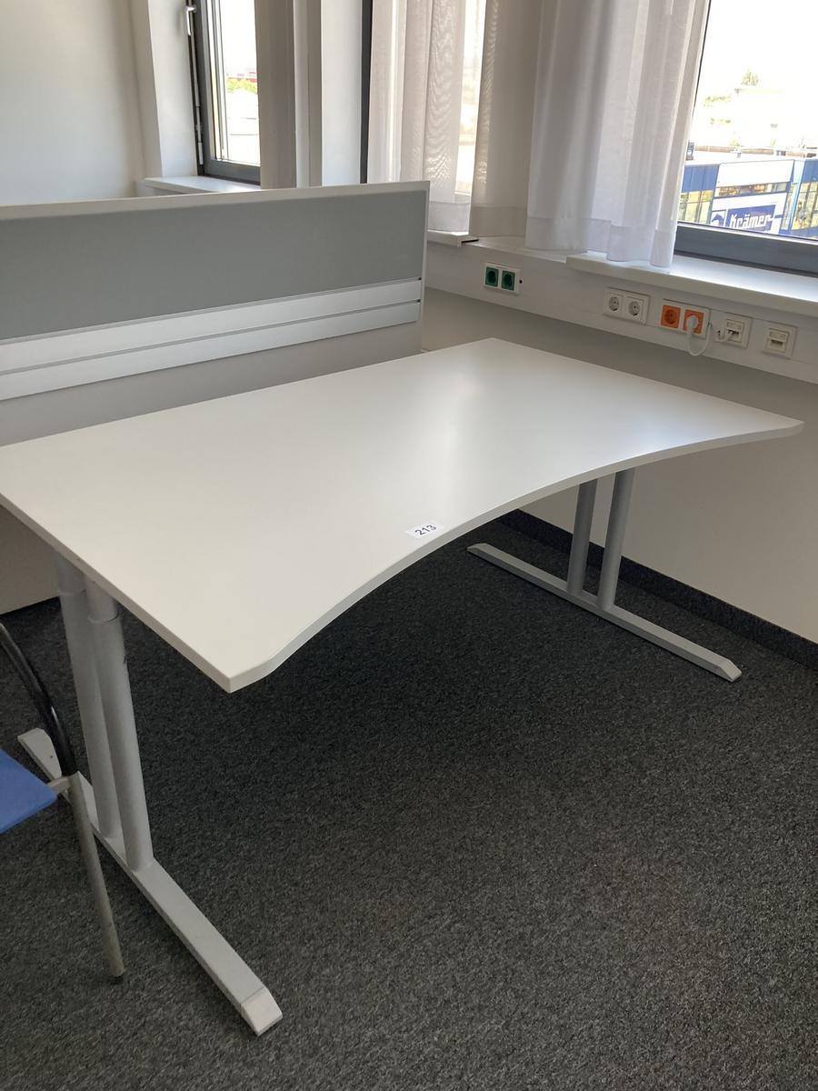 Schreibtisch ohne R&uuml;ckwand, geschwungen, Ma&szlig;e: ca. 160 x 85 x 100 cm?d=2026-09-01 16:59:09