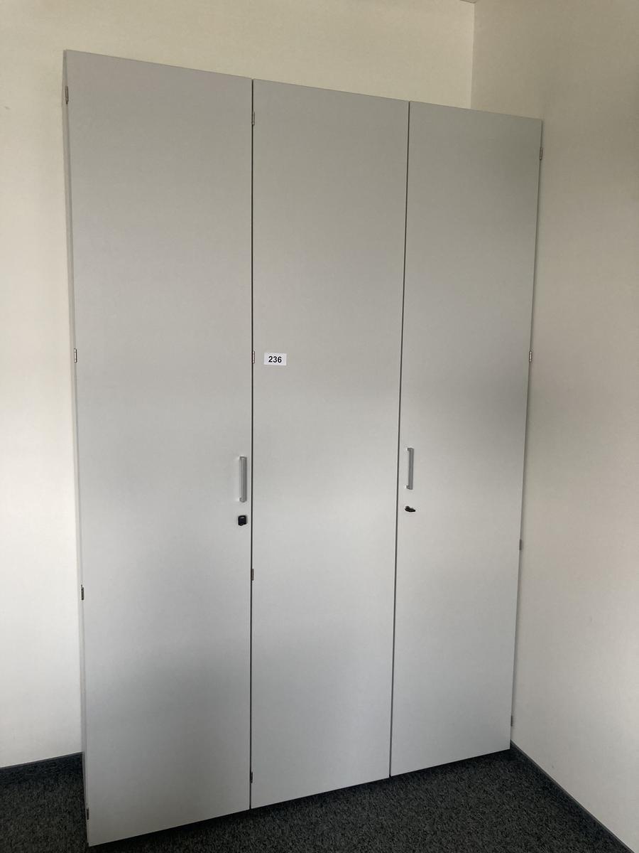 Aktenschrank-Kombination, 3teilig, 6 Ordnerh&ouml;hen, Ma&szlig;e ca. 150 x 45 x 230 cm?d=2026-09-01 16:59:36