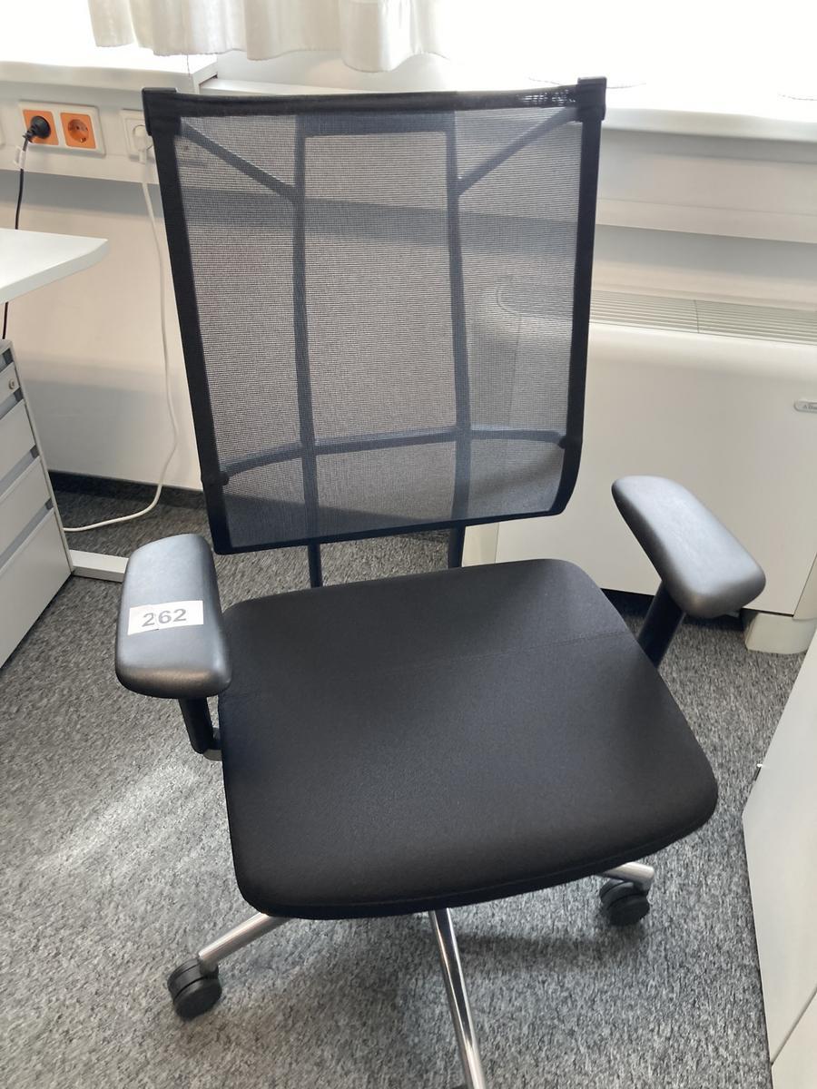 B&uuml;rodrehstuhl mit Armlehnen?d=2026-09-01 16:59:14