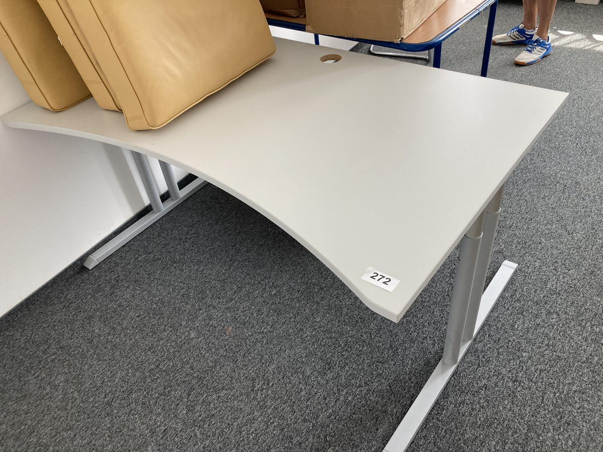 Schreibtisch ohne R&uuml;ckwand, geschwungen, Ma&szlig;e: ca. 180 x 85 x 100 cm?d=2026-09-01 16:58:51